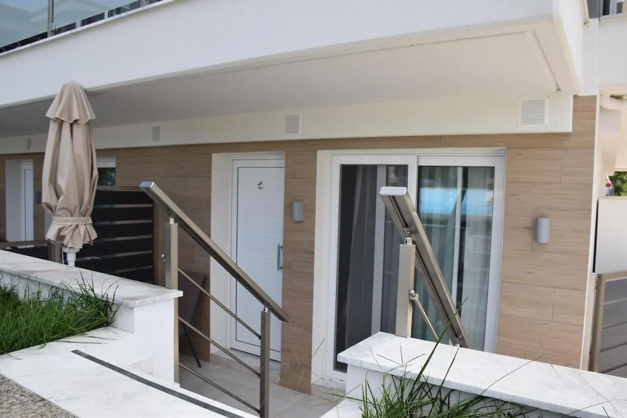 Astra Sarti Luxury Suites 2*,  그리스