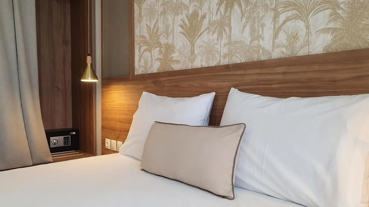 Aparthotel Astra Sarti Luxury Suites