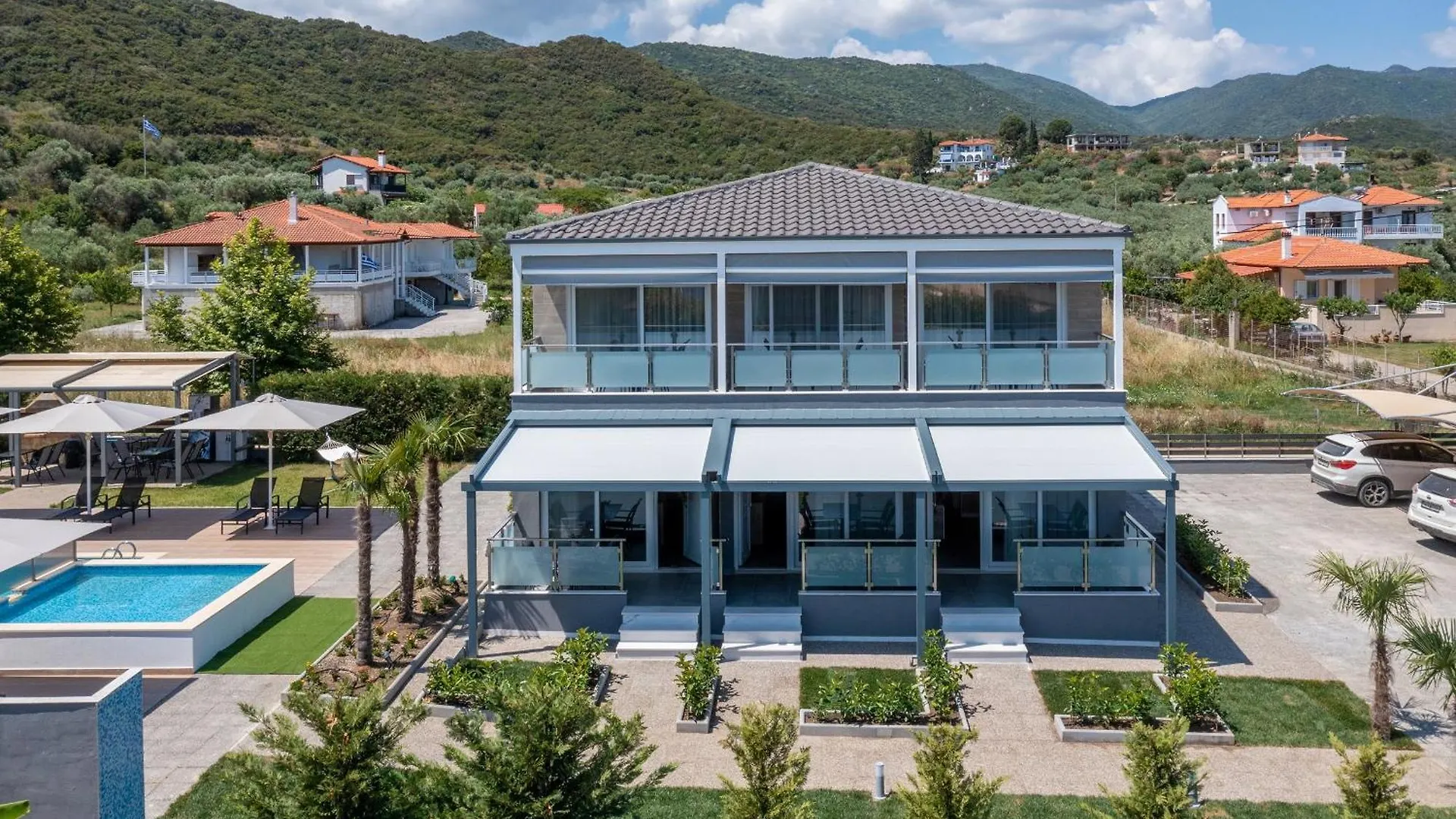 Aparthotel Astra Sarti Luxury Suites
