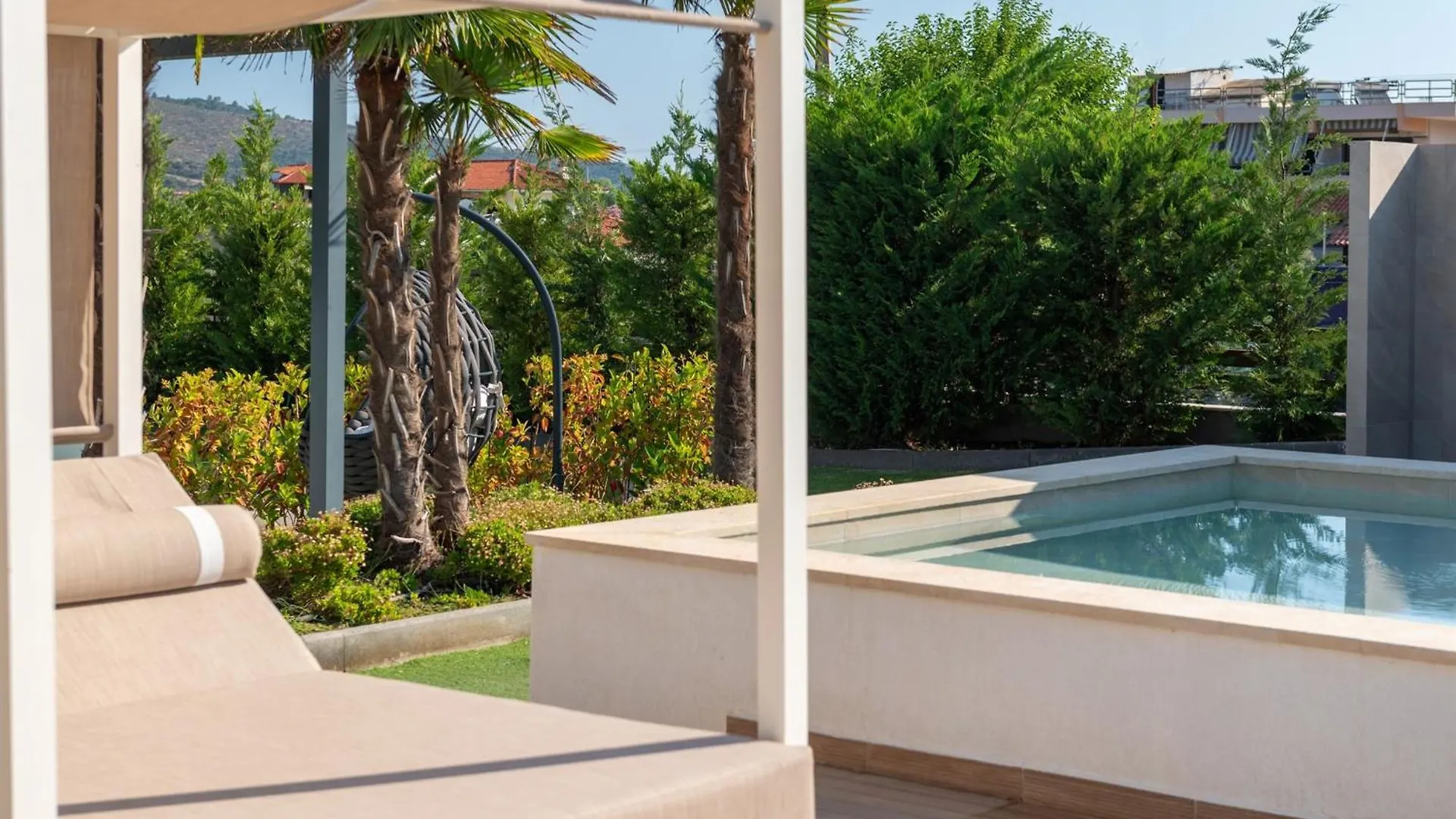 Astra Sarti Luxury Suites 아파트호텔