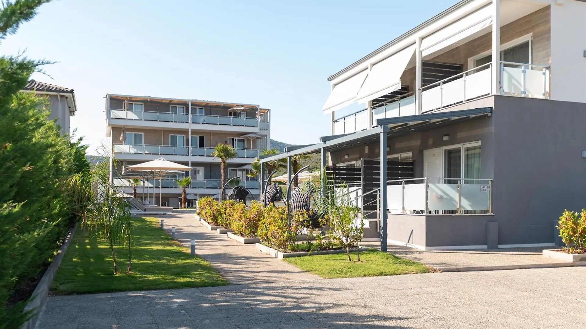 Astra Sarti Luxury Suites 2*,