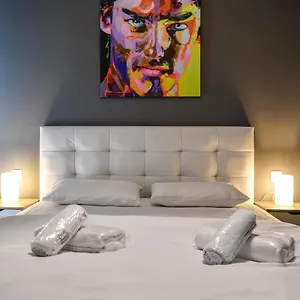 Apartment Center 