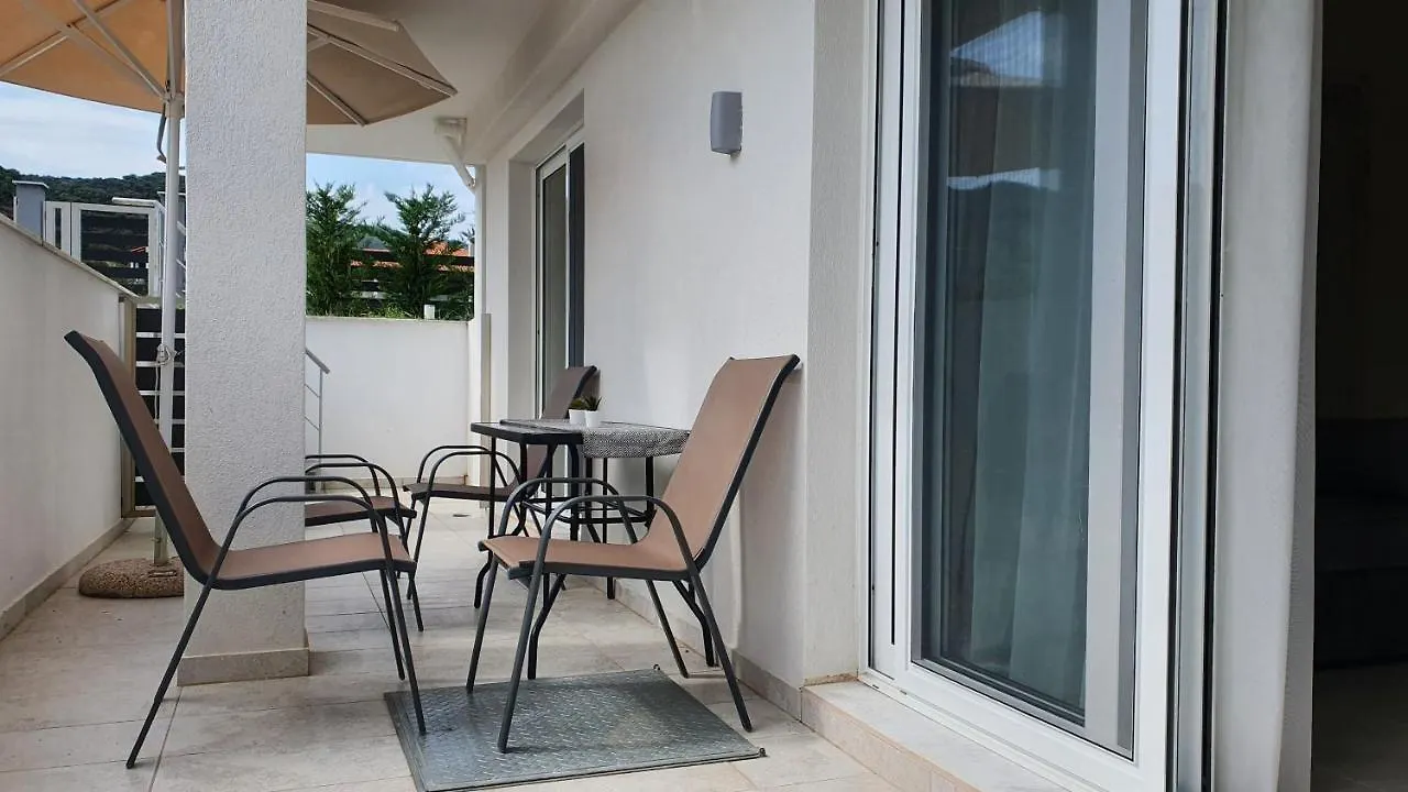 Aparthotel Astra Sarti Luxury Suites
