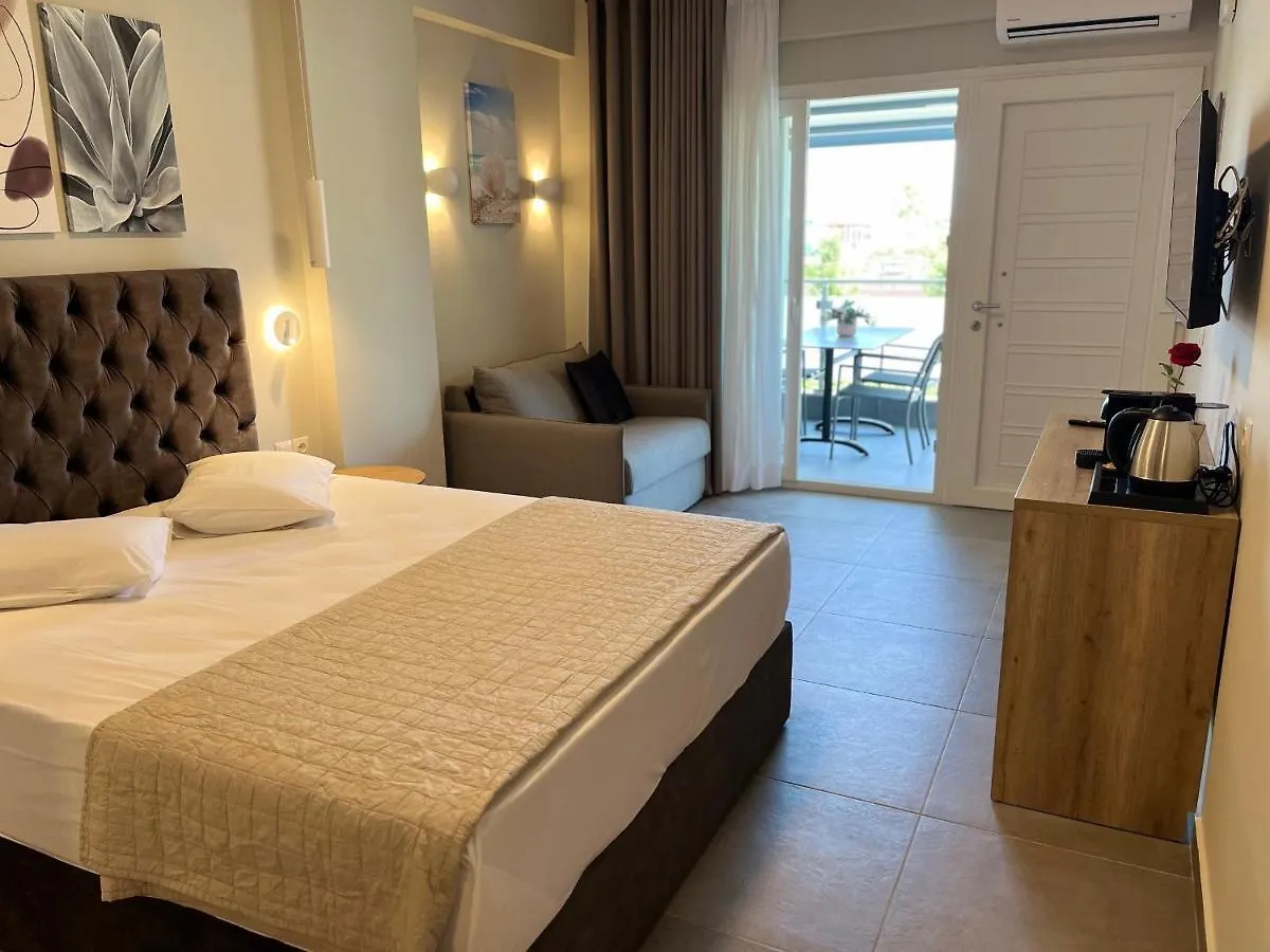 Astra Sarti Luxury Suites 2*,