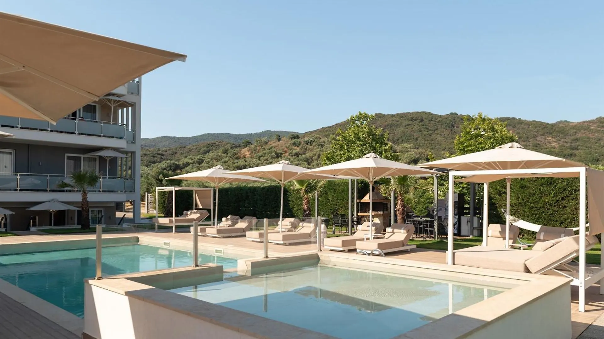 Astra Sarti Luxury Suites Aparthotel